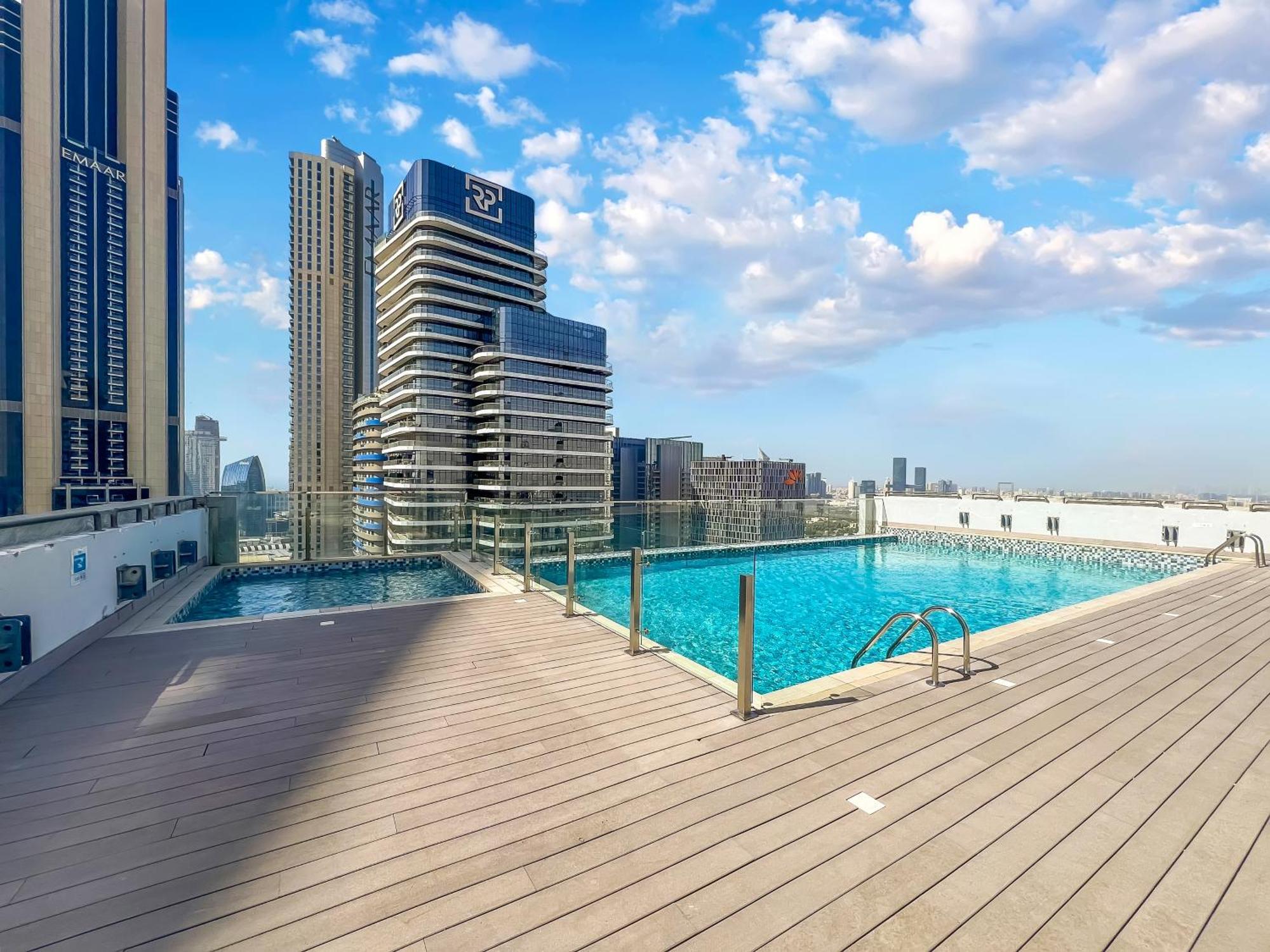 Fam Living - Mada Residences Downtown Dubai Bagian luar foto